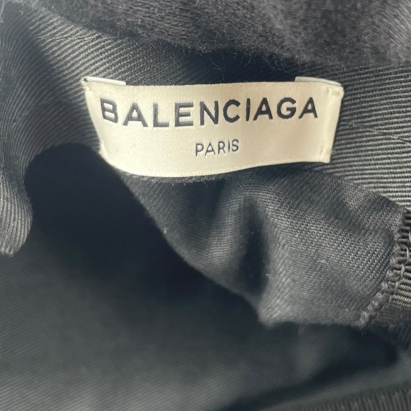 BALENCIAGA - 【中古】 BALENCIAGA バレンシアガ 782787410B21077 ロゴ刺繍 ベースボールキャップ 男女兼用 ユニセックス ブラック 25018376 KJ 中古】 BALENCIAGA バレンシアガ 782787410B21077 ロゴ刺繍