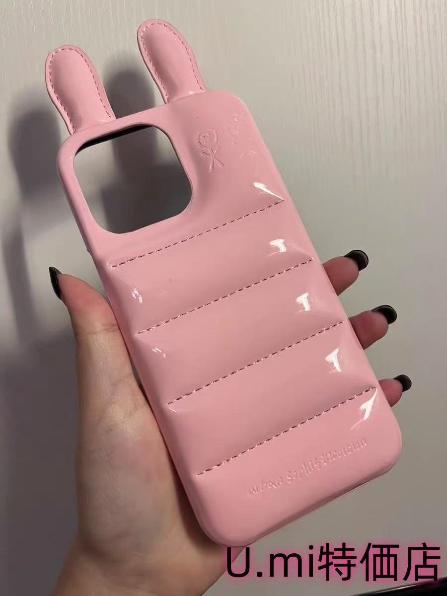 UrbanSophisticationうさぎの耳 レッド iphone15ケース iphone14pro