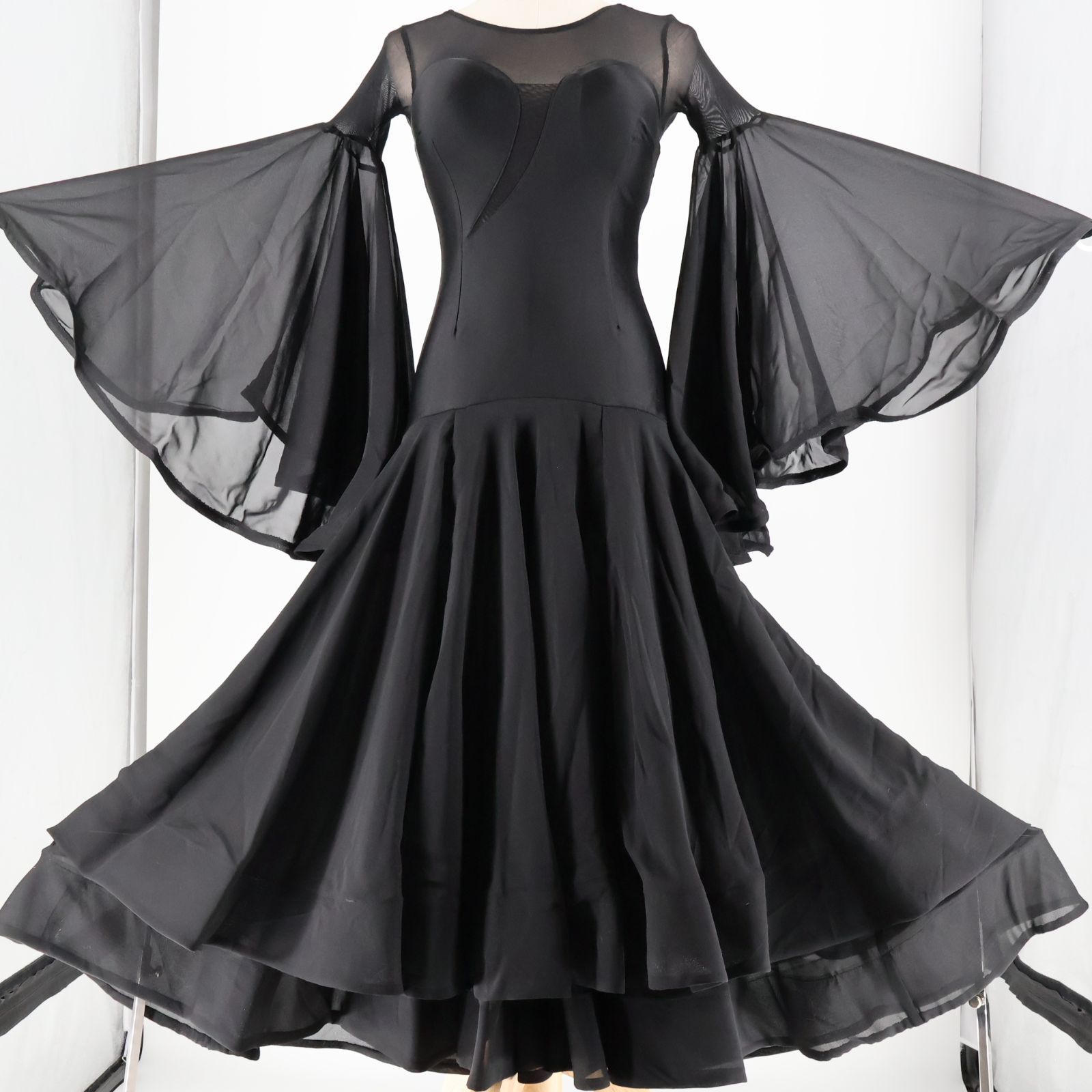 社交ダンス衣装】ブラック ワンピース ドレス 黒 無地 フリル レース