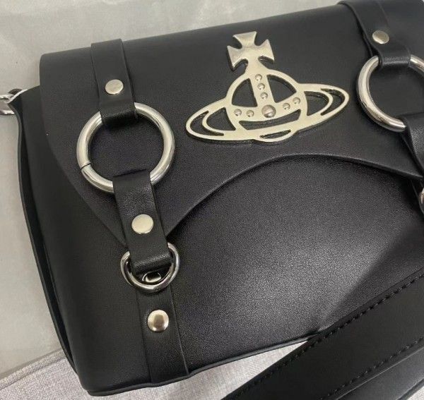 早い者勝ち】VIvienne Westwood ショルダーバッグ 早い者勝ち