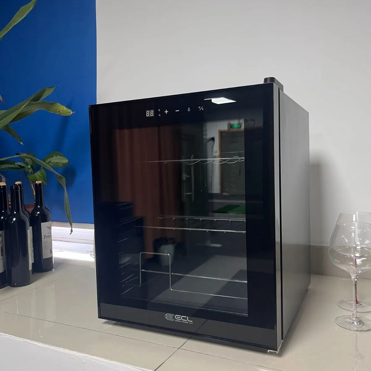 ワインセラー コンプレッサー式 小型 15本 ECL 三層ガラス PSE認証済み Amazon.co.jp: ECL ワインセラー コンプレッサー式 小型 15本