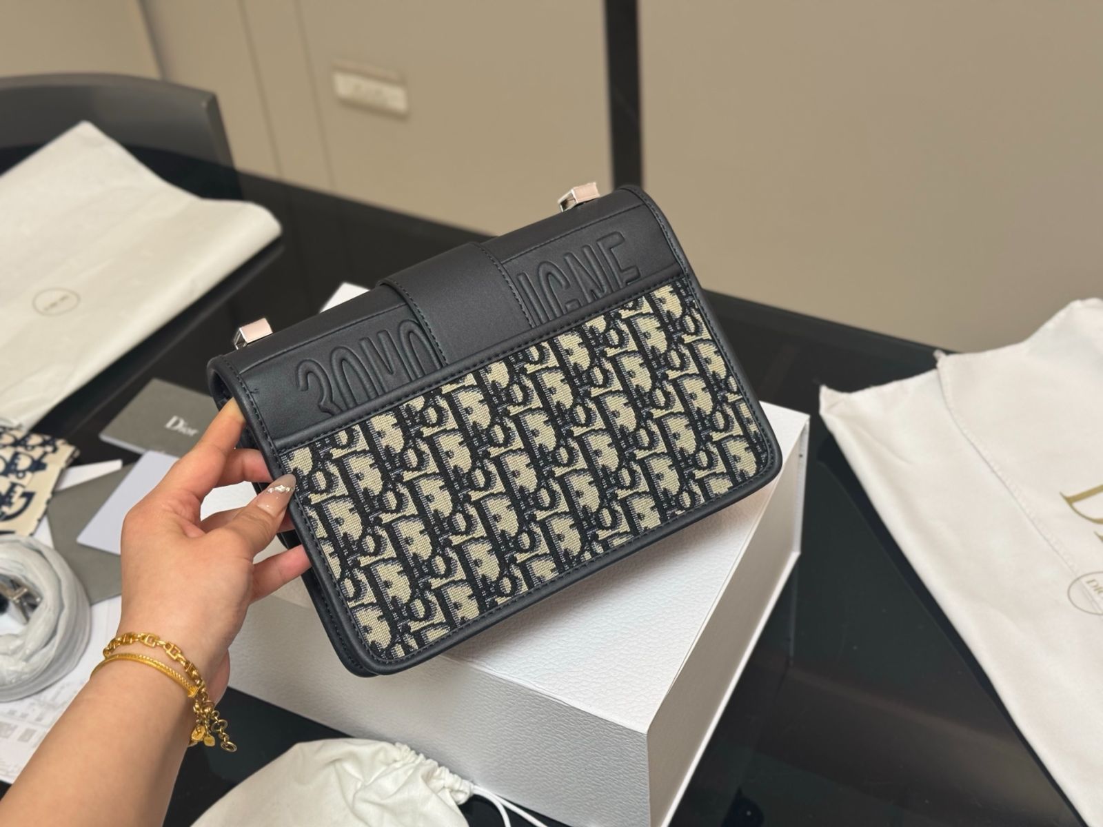 【スターが際立つ★】Dior バッグチャーム Lucky 30 Montaigne ディオール】30 Montaigne チェーンバッグ Dior オブリーク