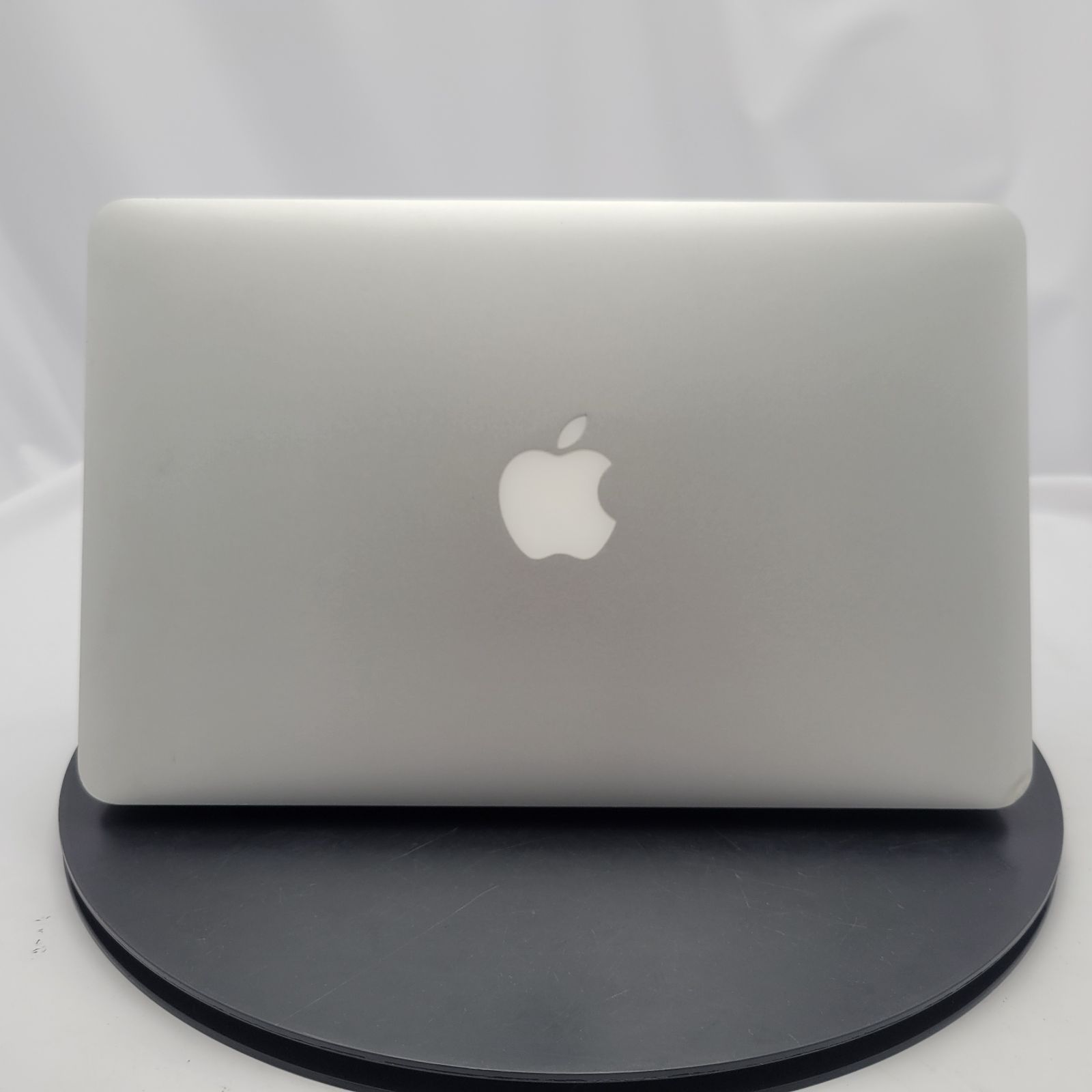 【ジャンク】Apple MacBook Air 11.6インチ シルバー充電器付 ジャンク】Apple MacBook Air 11.6インチ シルバー充電器付