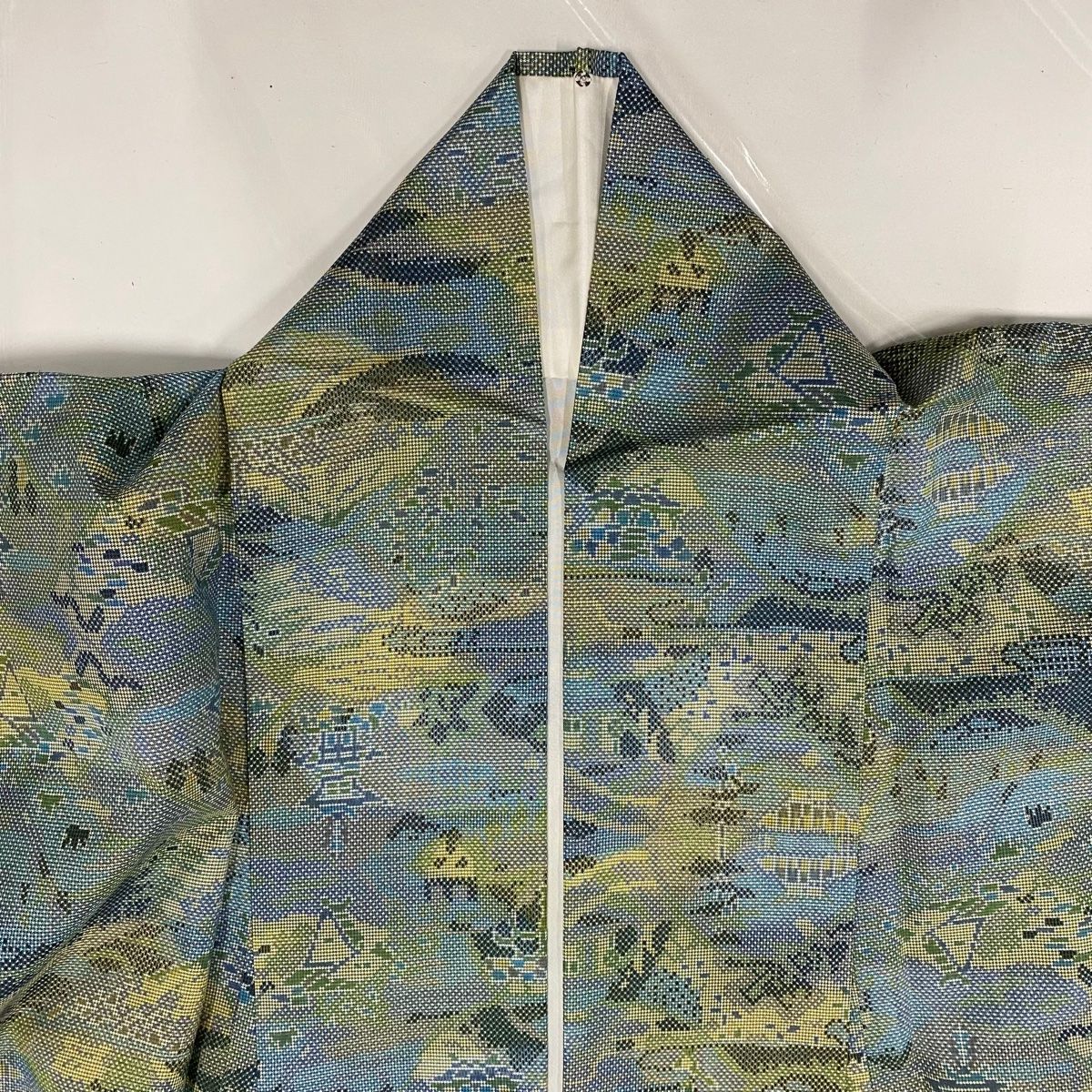 紬 身丈161cm 裄丈65.5cm M 袷 やまと 建物 山 青緑 正絹 美品 秀品  