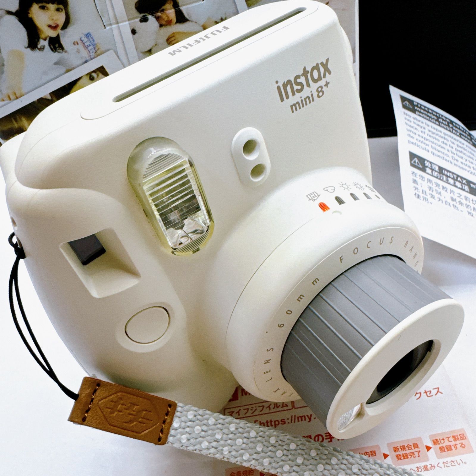 富士フィルム FUJIFILM チェキ インスタックス ミニ instax mini 8+ インスタントカメラ バニラ vanilla 箱・ストラップ付き 動作確認済み