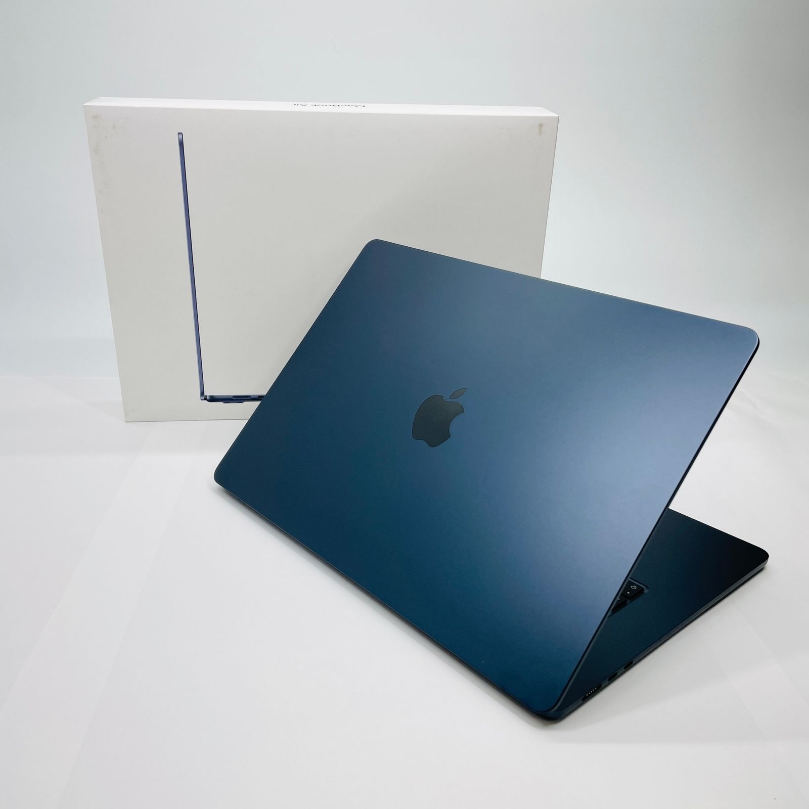 Apple Macbook Air 15インチ 2025 M4 メモリ16GB SSD256GB ミッドナイト MW1L3J|A バッテリー最大容量 C4841-80