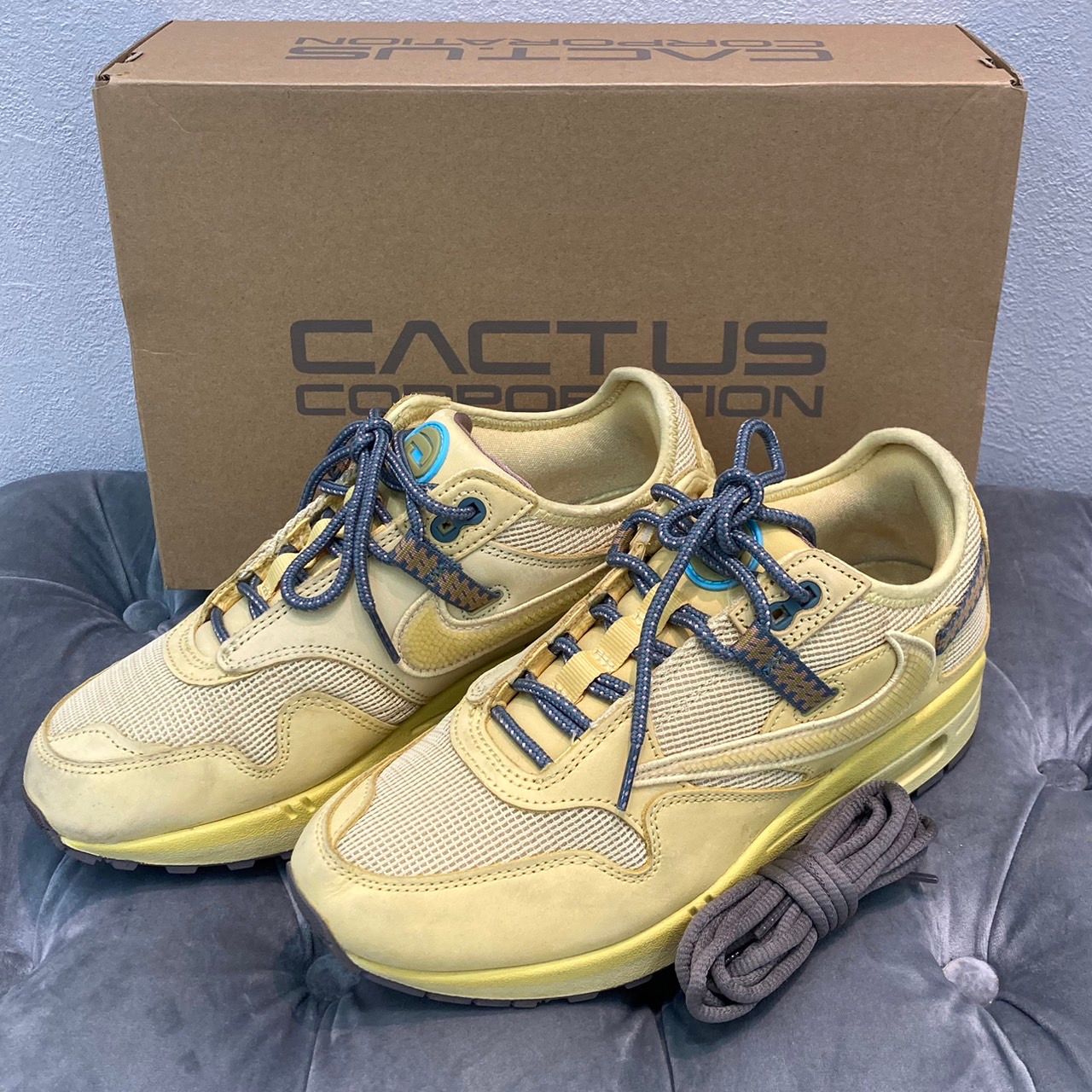 ◇ ナイキ Travis Scott × Nike Air Max 1 CACT.US Gold 25cm DO9392 ...