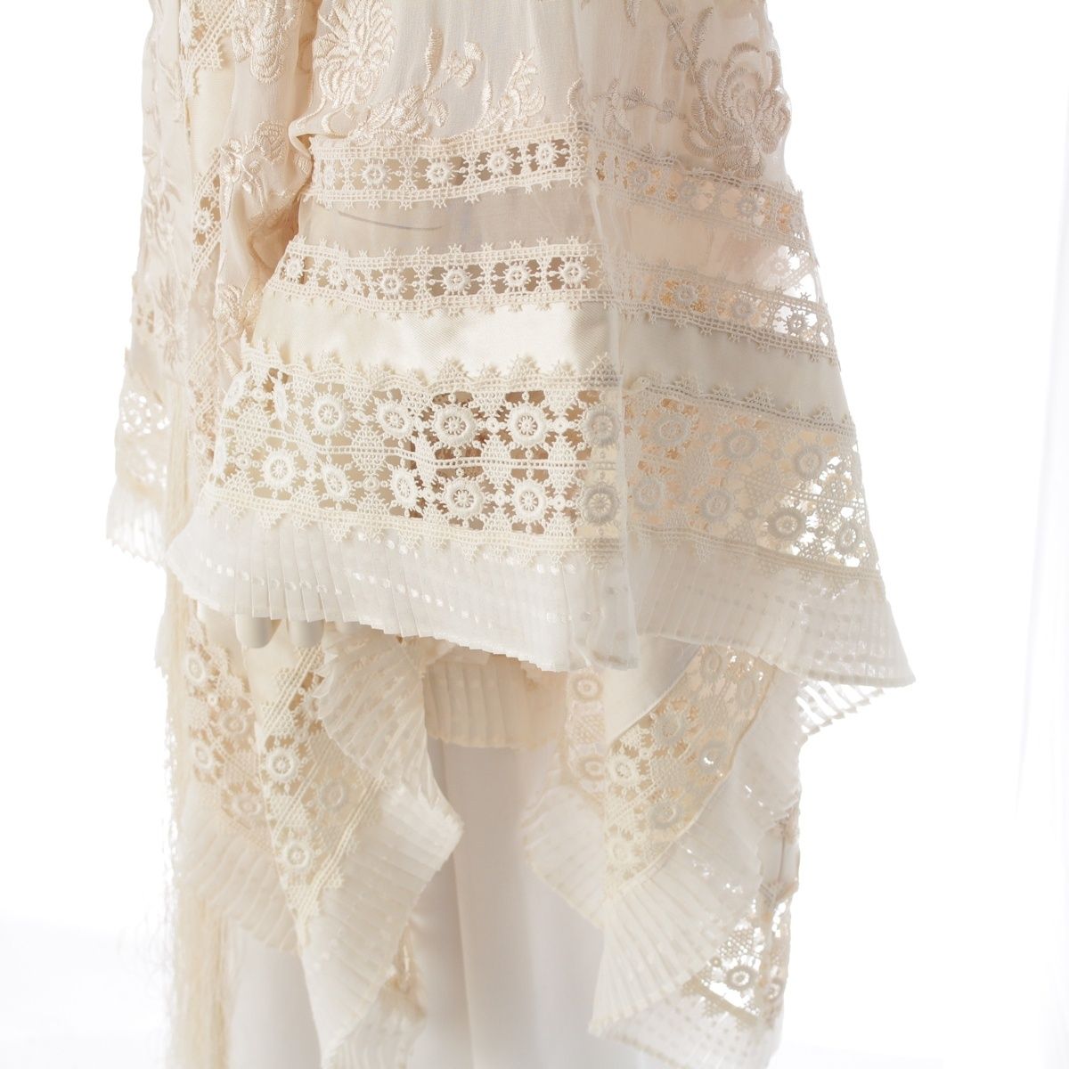 レース ベルト付き