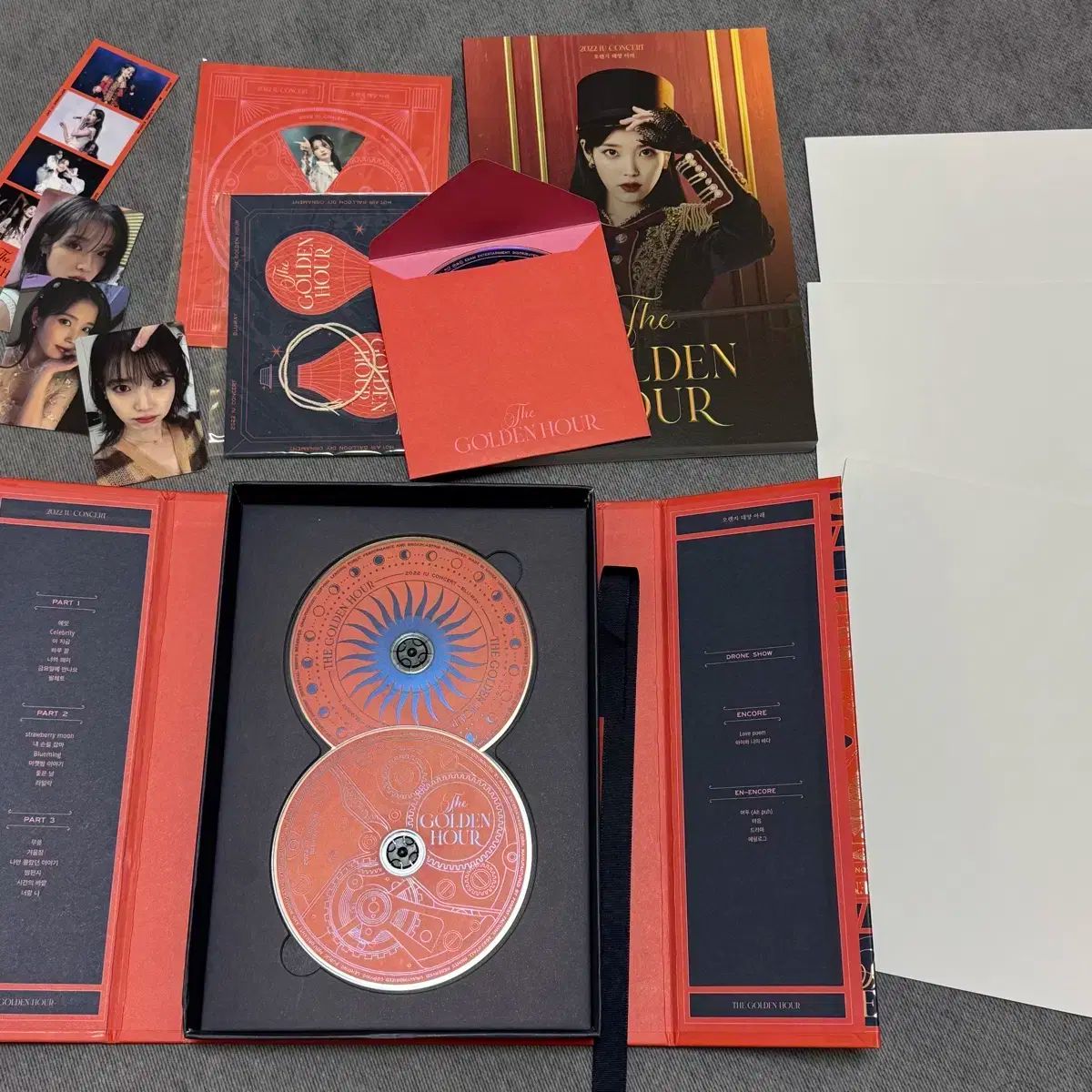 IU(アイユ) Golden Hourglass 注文 ブルーレイ Blu-ray 未開封 IU 10