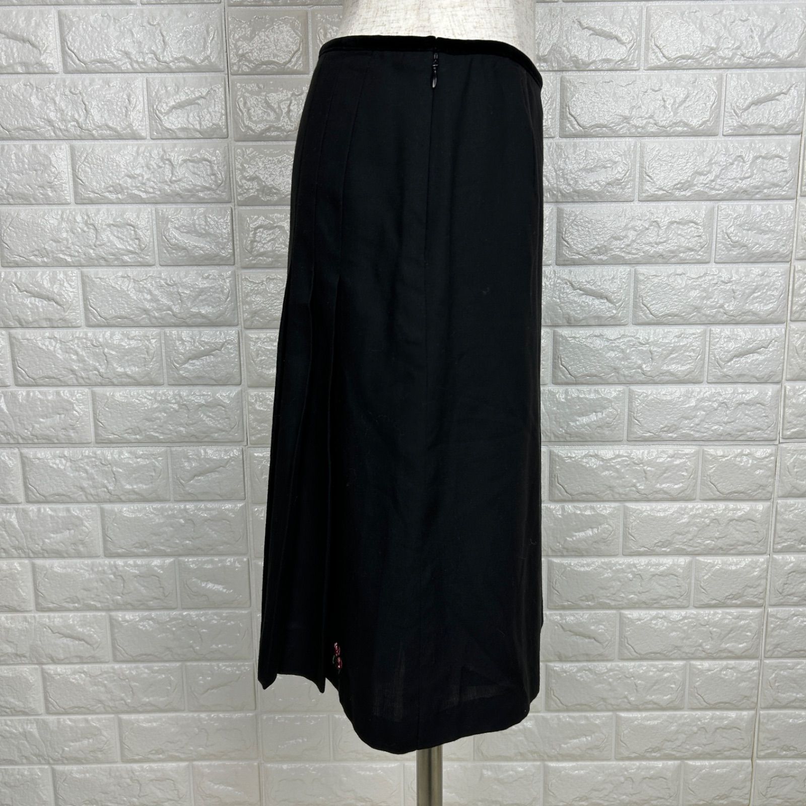 ☆値下げ交渉OK☆ ポールスミス Paul Smith BLACK 40サイズ 花