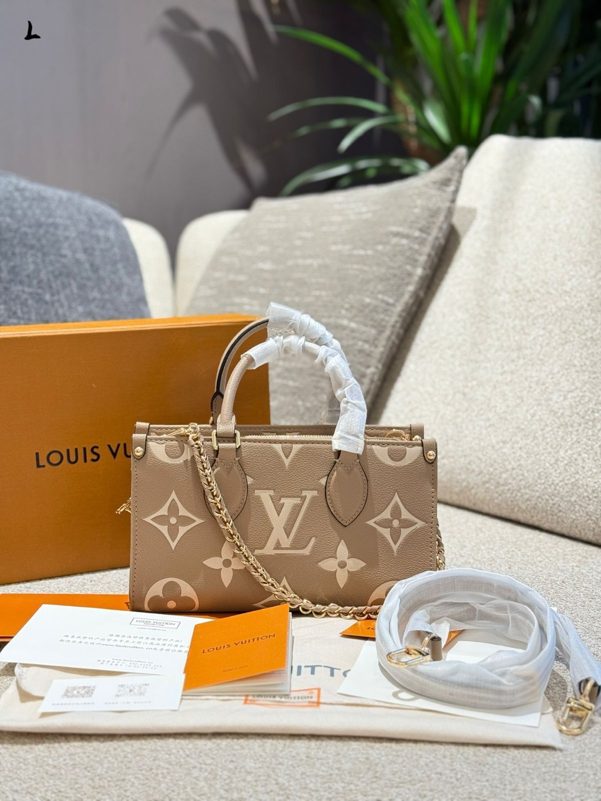 今日特価】LV OnTheGo East West Bag ルイ・ヴィトン オンザゴー