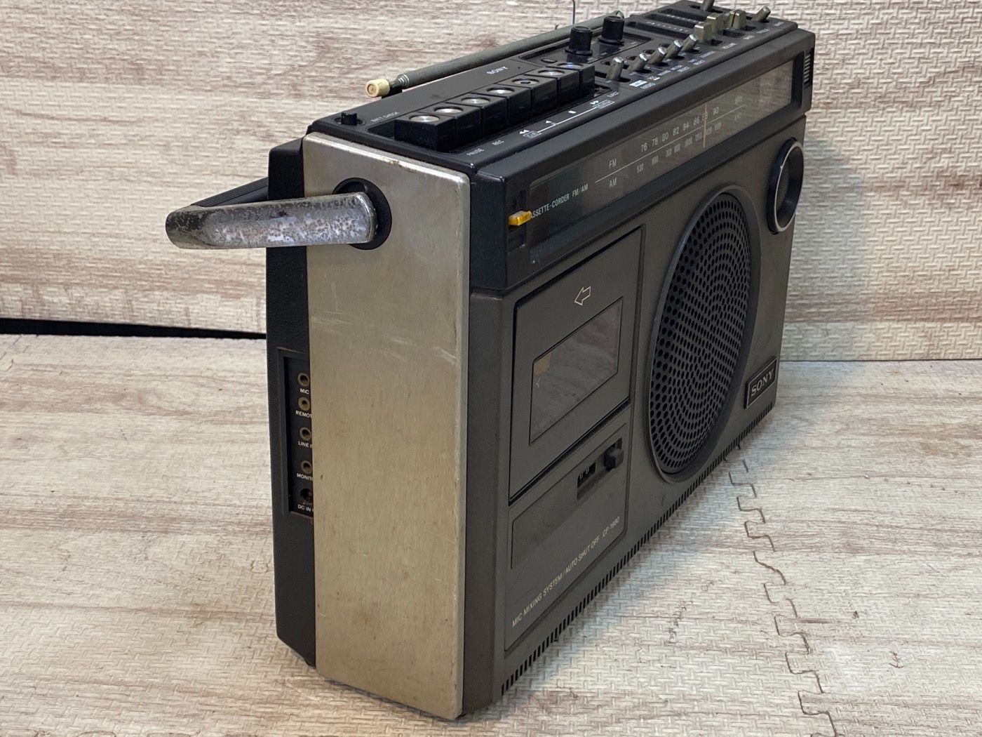 SONY ソニー 昭和レトロ ラジオ　CF-1750 カセットコーダー　ジャンク SONY ソニー 昭和レトロ ラジオ CF-1750 カセットコーダー ジャンク