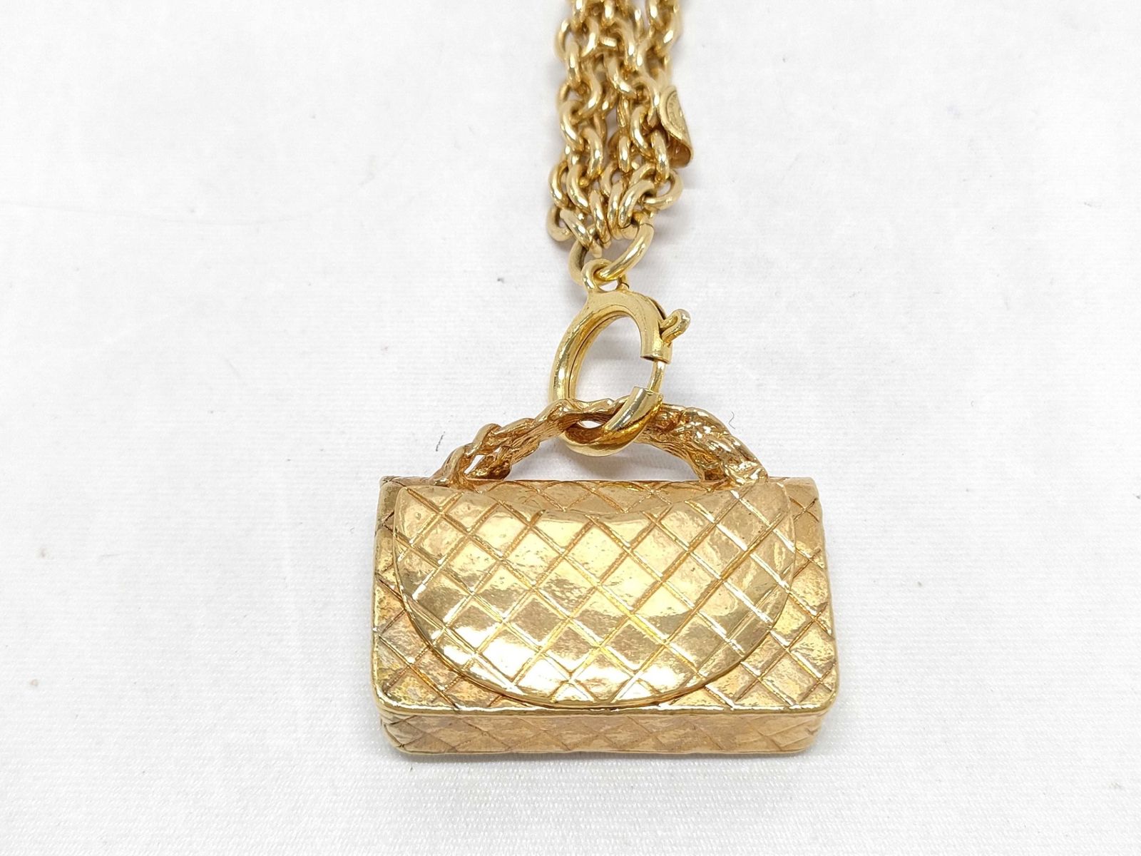 CHANEL ココマーク マトラッセバッグ ネックレス