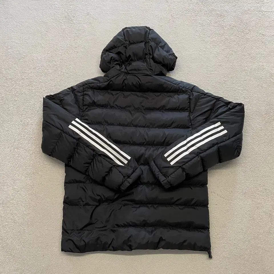 adidas アディダス エタビック 黒 ダウンジャケット M KANDAIZUMI_COM