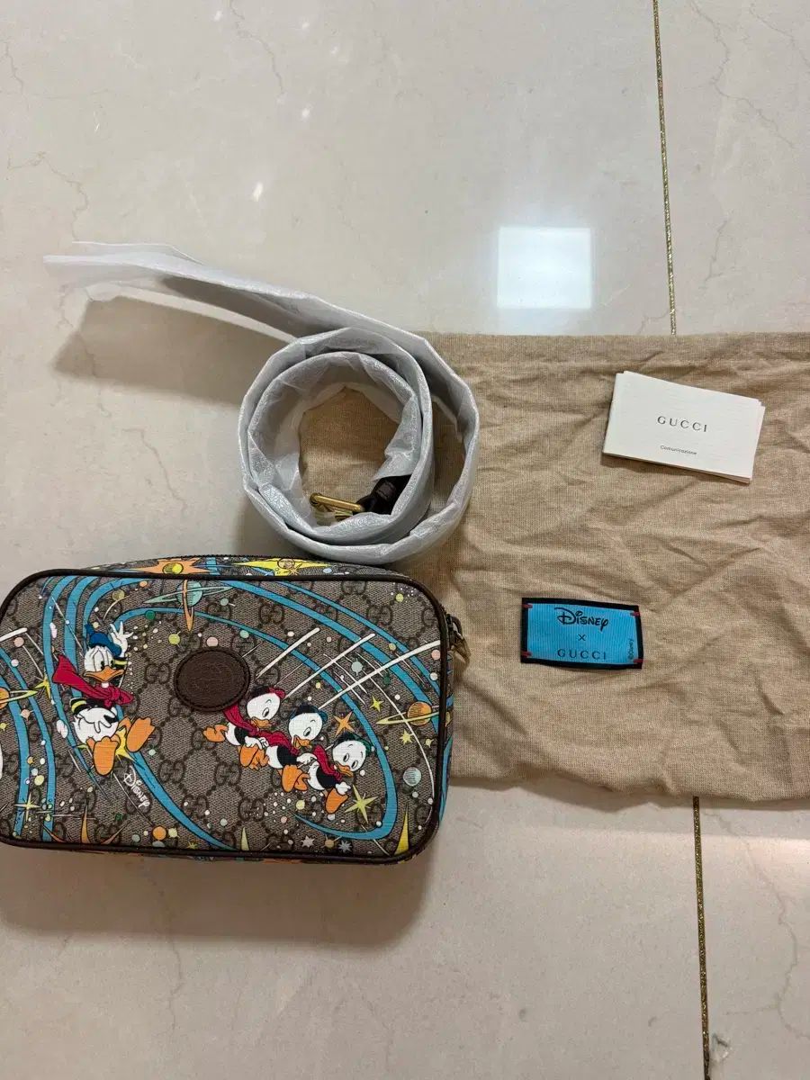 グッチ ディズニー ドナルド ベルトバッグ