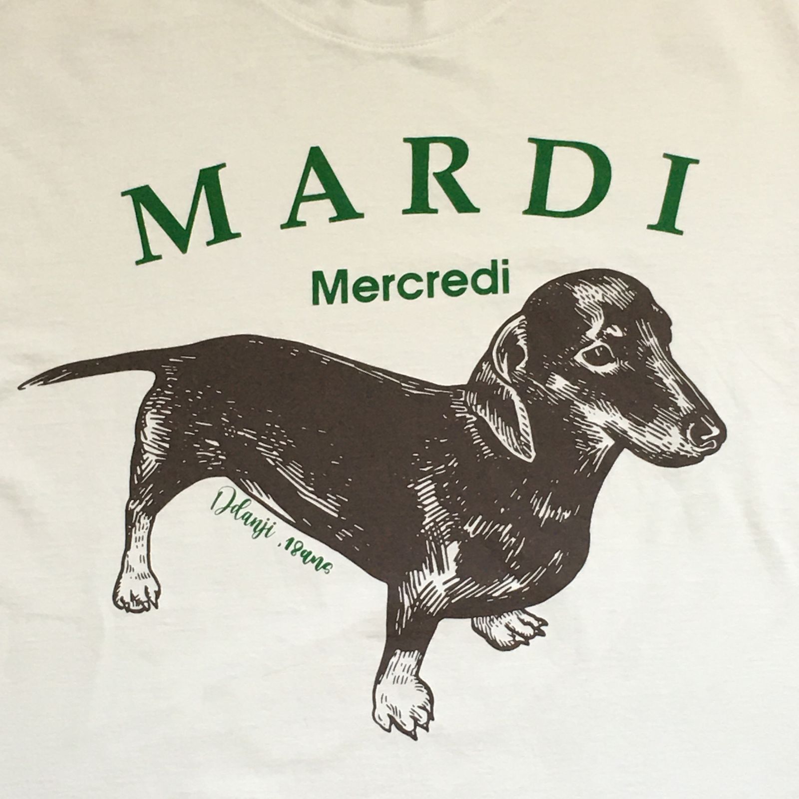 【新品・タグ付き】MARDI ダックスフンド Tシャツ(フリーサイズ) 極美品】MARDI mercredi Tシャツ ベージュ 犬 ダックスフンド