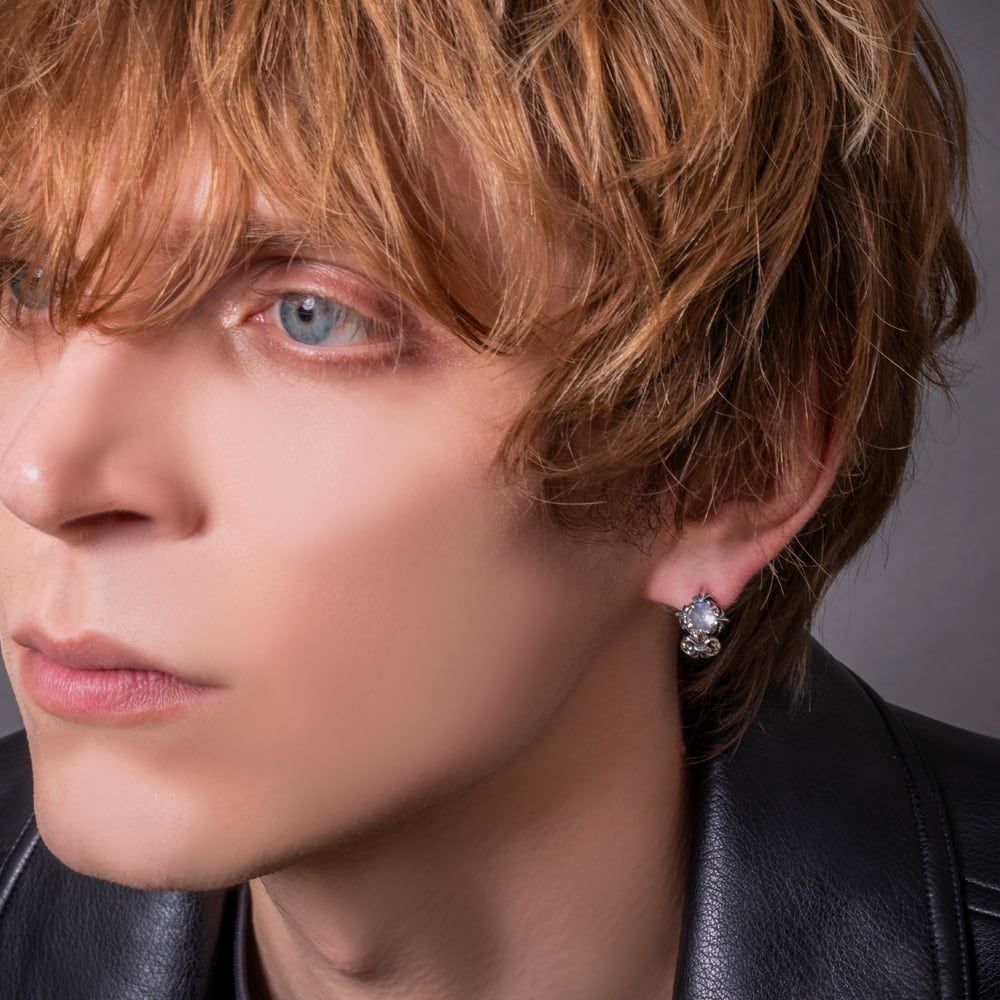 ローズカットブルームーンピアス アルテミスクラシック