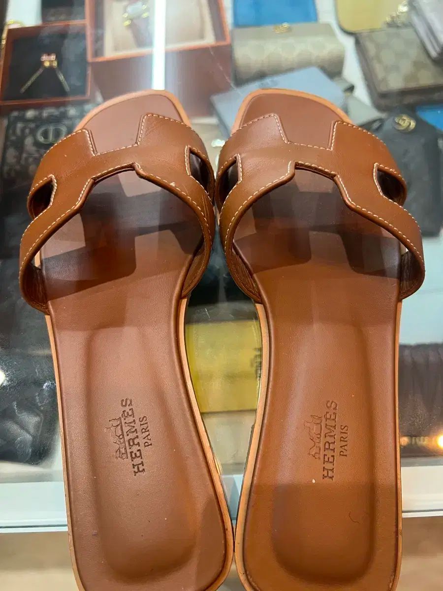 HERMESオランゴールドサンダル36 サンダル オラン ゴールド 茶 36.5[H021056Z] Sandals Oran Gold