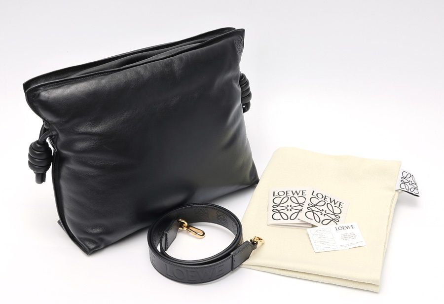 ロエベ / LOEWE　パファー フラメンコ クラッチ / ショルダーバッグ　A411FC1X67　レザー　ブラック 【中古】 商品番号 S-158476 ロエベ / LOEWE パファー フラメンコ クラッチ / ショルダーバッグ