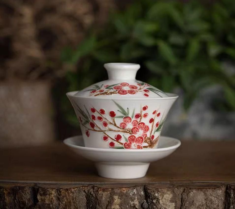 ベストセラー 未使用品 レリーフ手描きパステル梅花三才蓋碗 蓋付き 中国茶器 工芸品