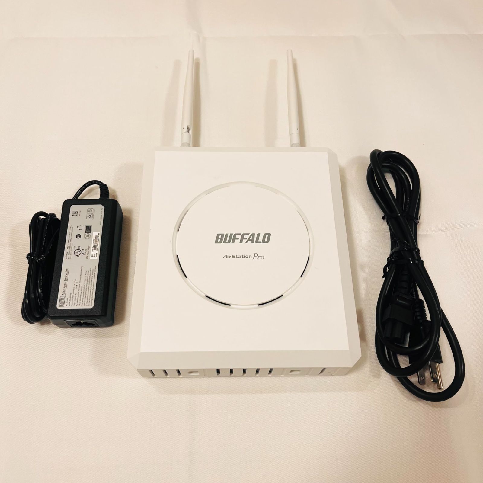 Buffalo VR-U300Wシリーズ VR-U300W ホワイト No2439