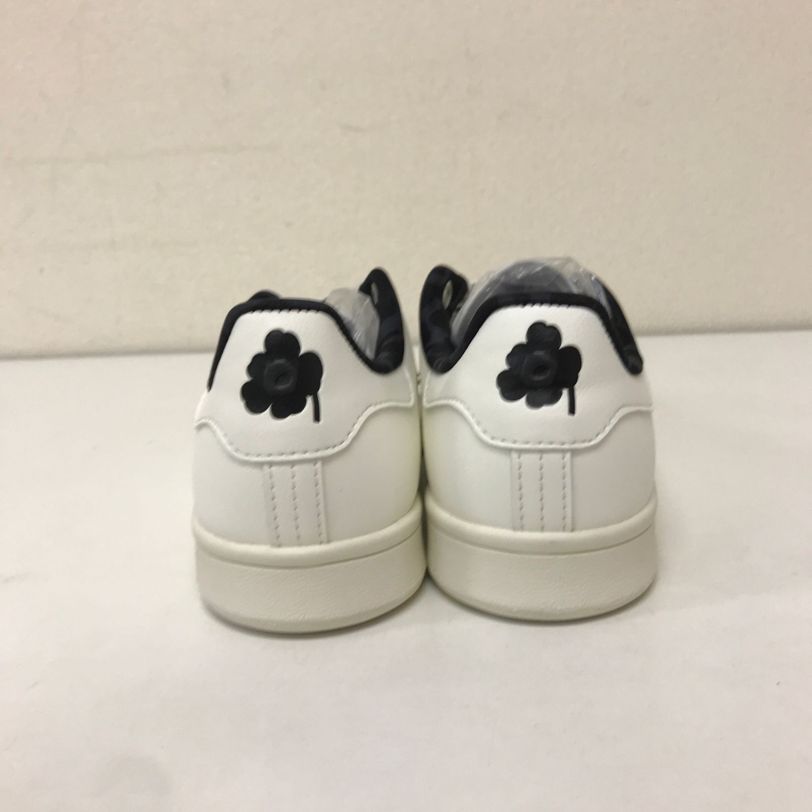 未使用】アディダス スタンスミス マリメッコ W STAN SMITH MARIMEKKO オフホワイト GX8848 22.0cm - メルカリ