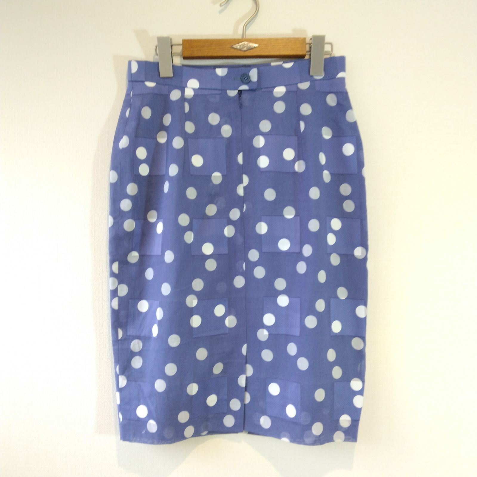 新品 タグ付き】 AKRIS アクリス ドット スカート ブルー スウェーデン