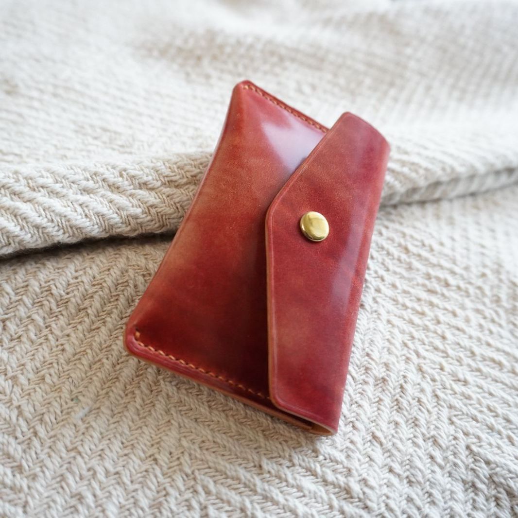 カードケース【ROCADO社ミュージアムシェルコードバン】 - メルカリ