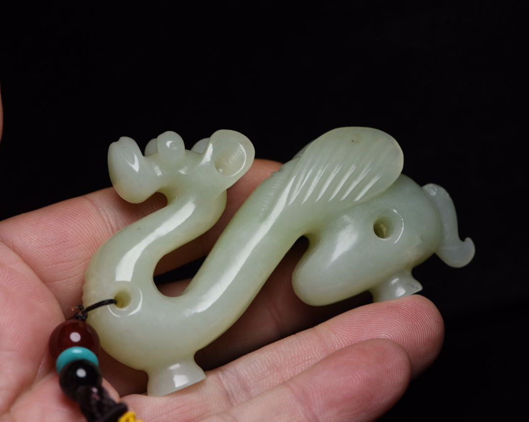 旧家蔵出し 和田玉細密彫 極品白玉 高古件 透空彫 神獣 玉豬龍