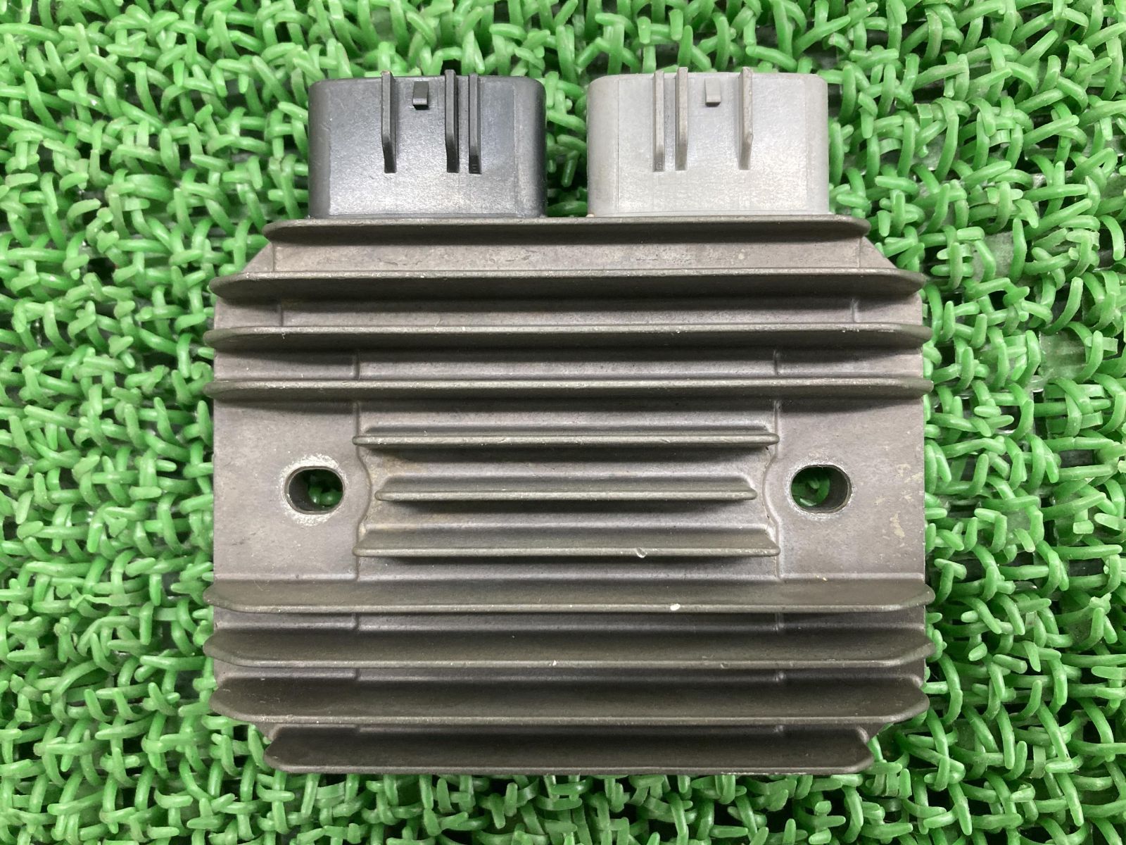 ZX-6R レギュレター ZXT00F カワサキ 純正 中古 バイク 部品 RX45 レギュレーター レクチファイアー 機能的問題なし 車検 Genuine