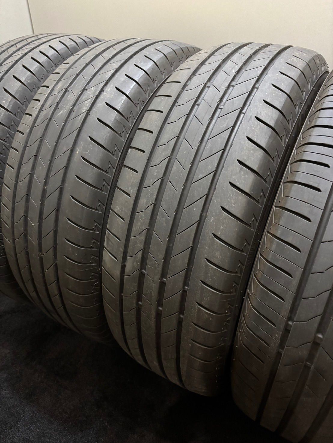 225 65R17 BRIDGESTONE ALENZA 001 21年製 夏タイヤ サマータイヤ 4本 ブリヂストン ハリアー RAV4 エクストレイル CX-5 南7-J633