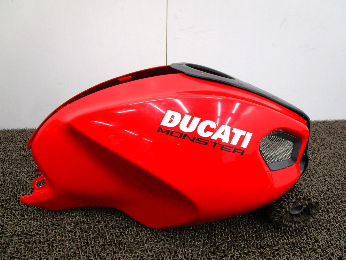 ドカティ M1100S ガソリンタンクカバー □A6467 ZDMM505AAAB ドゥカティ ZDM1078AC DUCATI モンスター 動画有 FI インジェクション