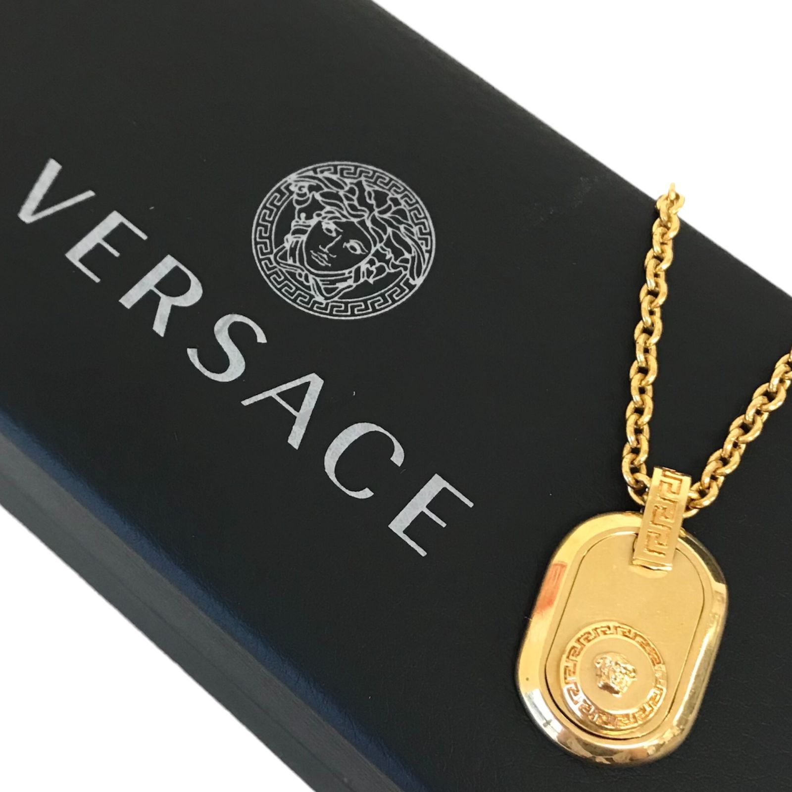 θ ヴェルサーチ/VERSACE ネックレス ゴールドカラー メタル | ajjawe.ps