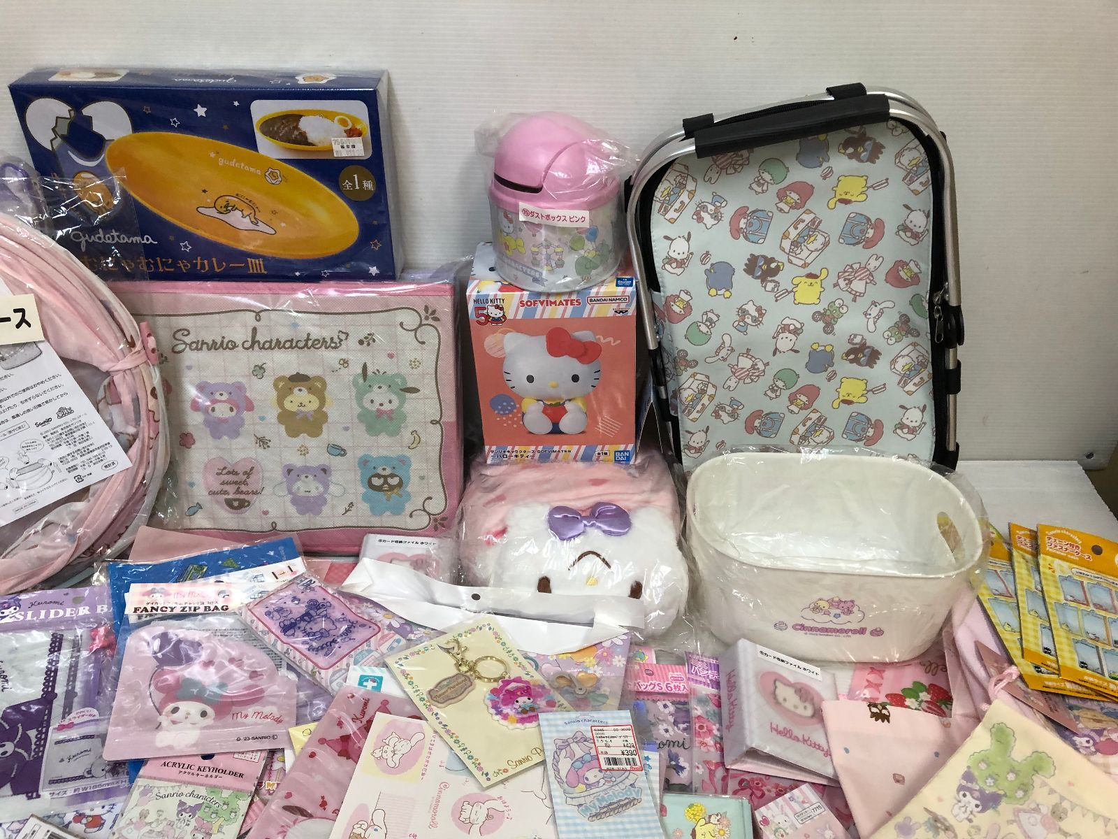 △サンリオ キャラクター グッズ 超大量 まとめ 中古品