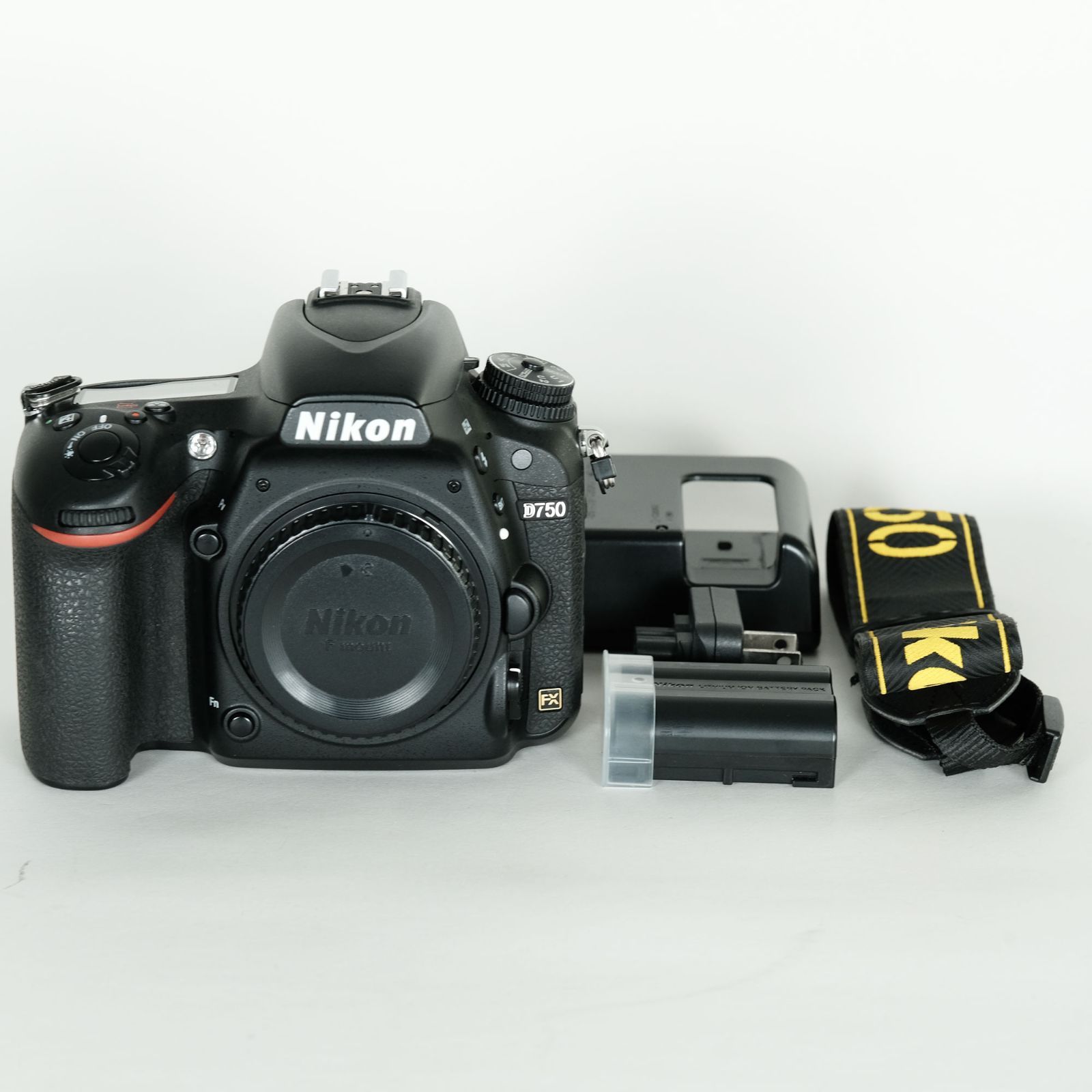 良品｜シャッター数25,131回] Nikon D750 [ボディ] / ニコンF