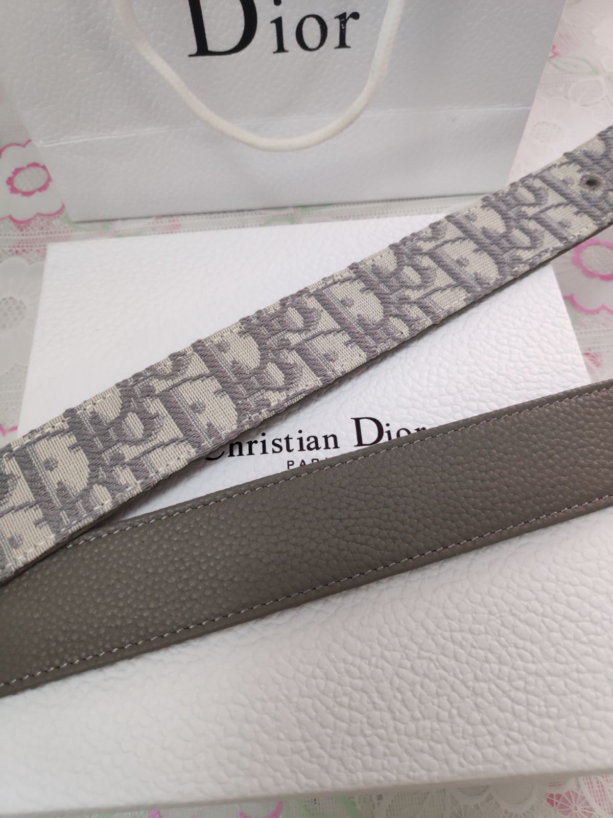 超人気✨Dior/クリスチャンディオール ベルト グレー ベルト
