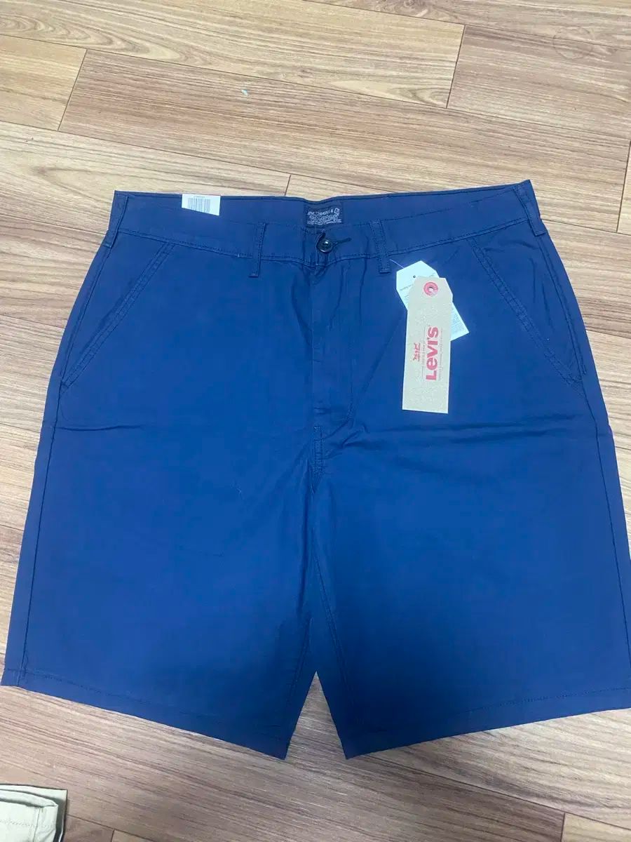 LEVI S リーバイス チノ ハーフパンツ ネイビー