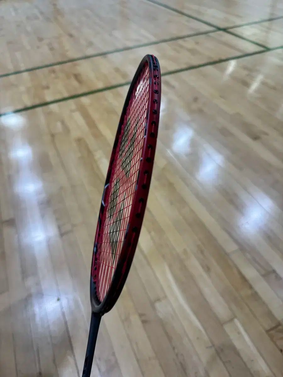 YONEX