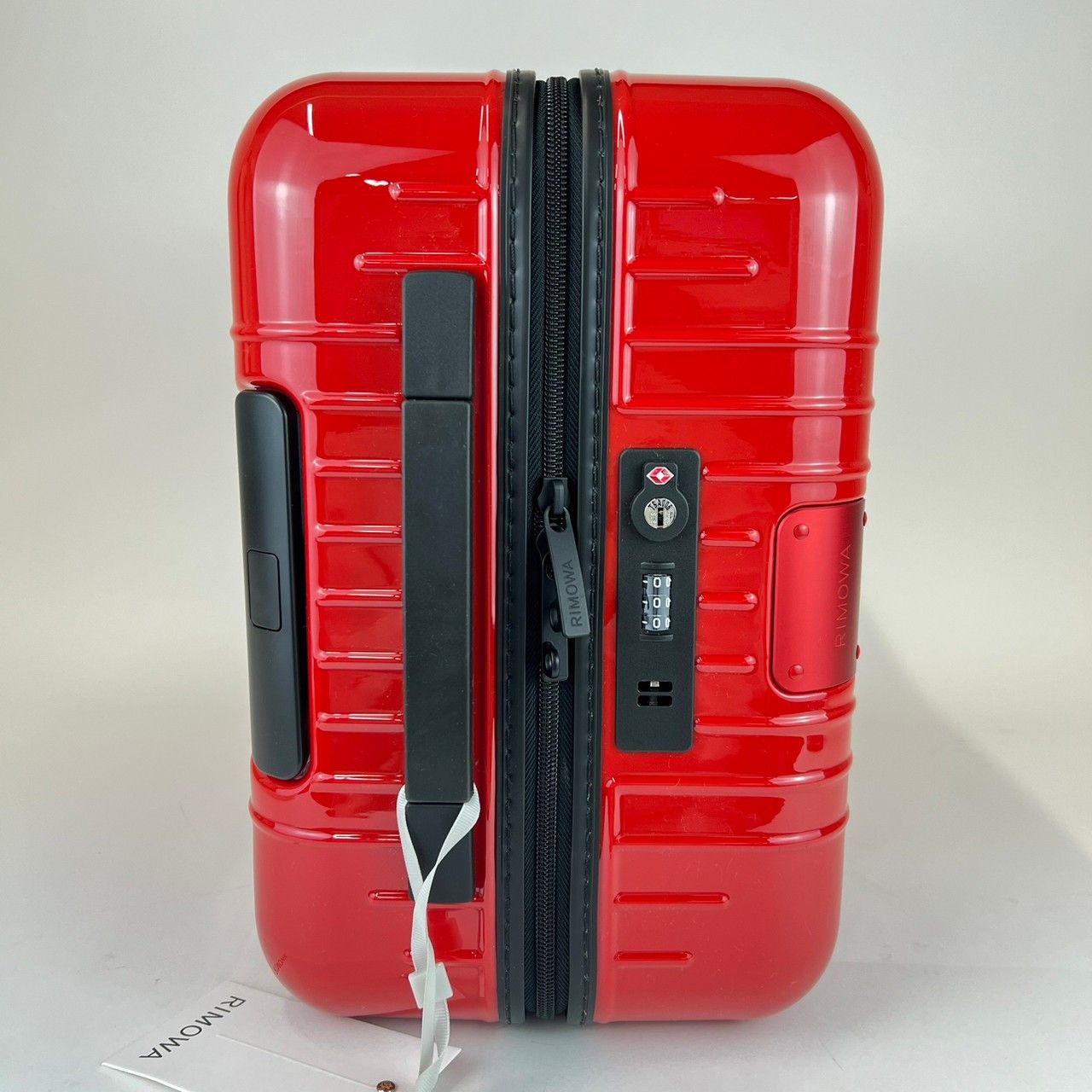 新品 RIMOWA リモワ Essential Lite Cabin エッセンシャルライトキャビン 37L Red レッド Polycarbonate　 ポリカーボネート キャリーバッグ　スーツケース