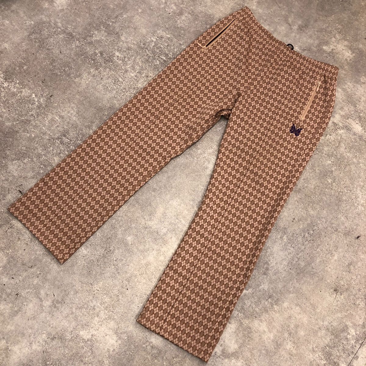 Needles ニードルス 21AW POLY JQ.PAISLEY Track Pant トラックパンツ 刺繍 アーガイル 総柄 BROWN  ブラウン Lサイズ J0220 - メルカリ