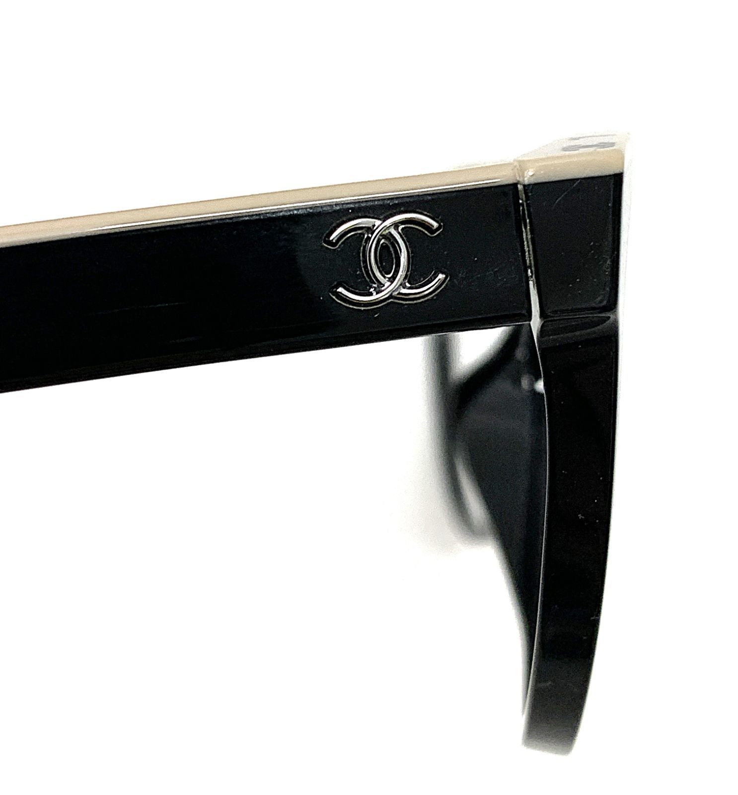 CHANEL シャネル