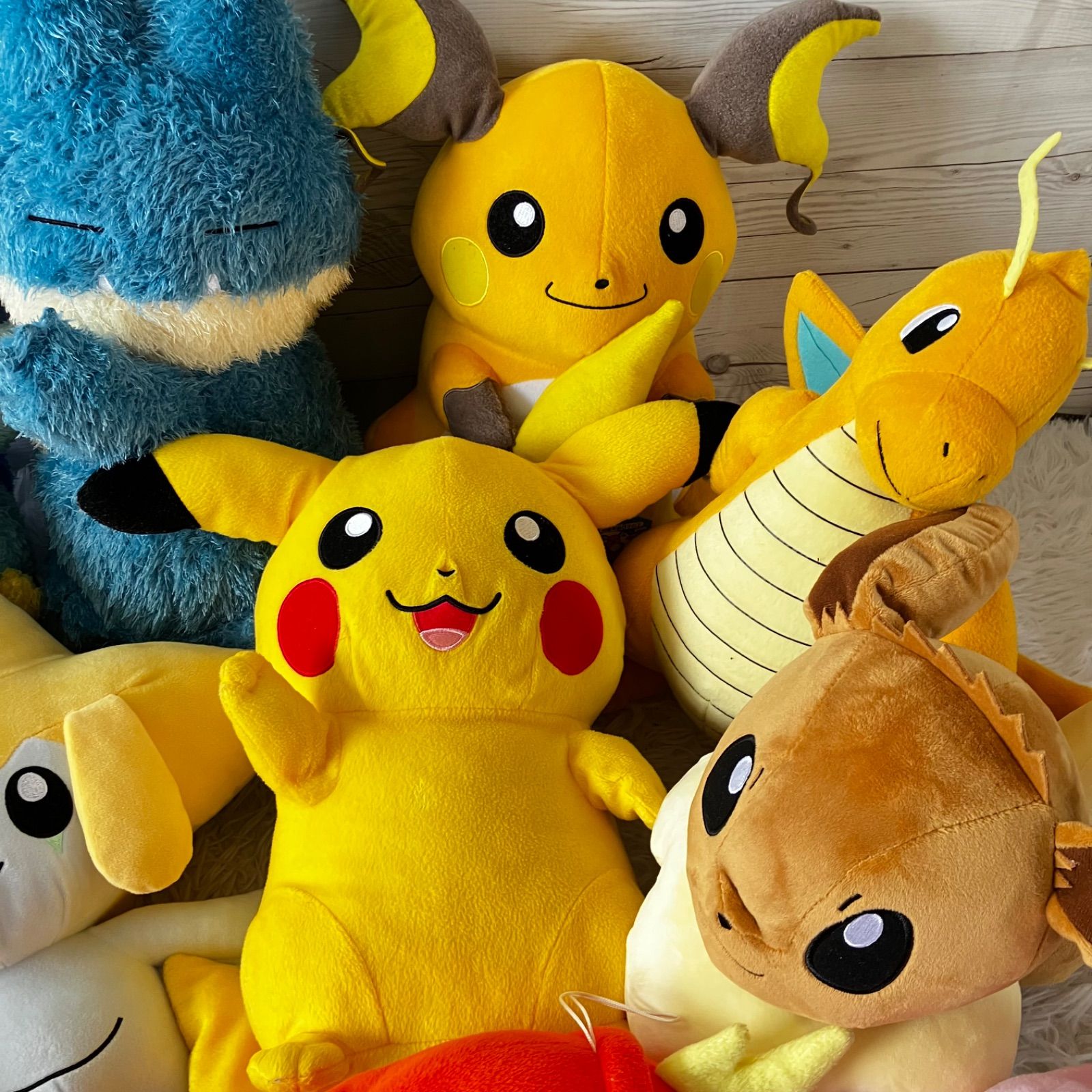 【週末値下げ】ポケットモンスター ぬいぐるみ 19体 まとめ売り ポケットモンスター ぬいぐるみ 19点セット ポケモンセンター
