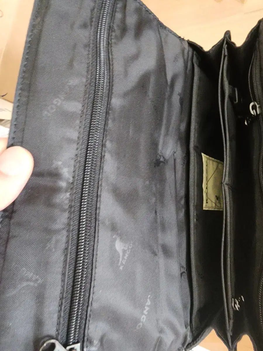 クロスバック デパートで