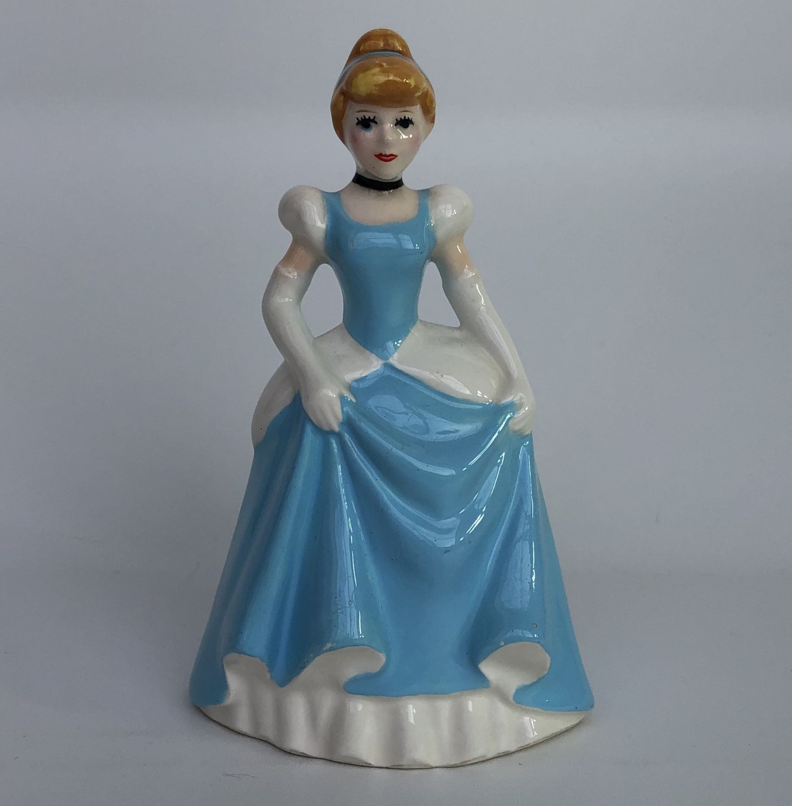 ディズニー陶器人形