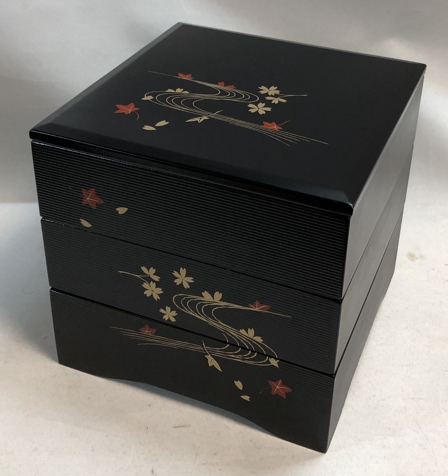 ◇立田川 三段重 重箱 高級漆器 特撰品 越前漆器 伝統工芸
