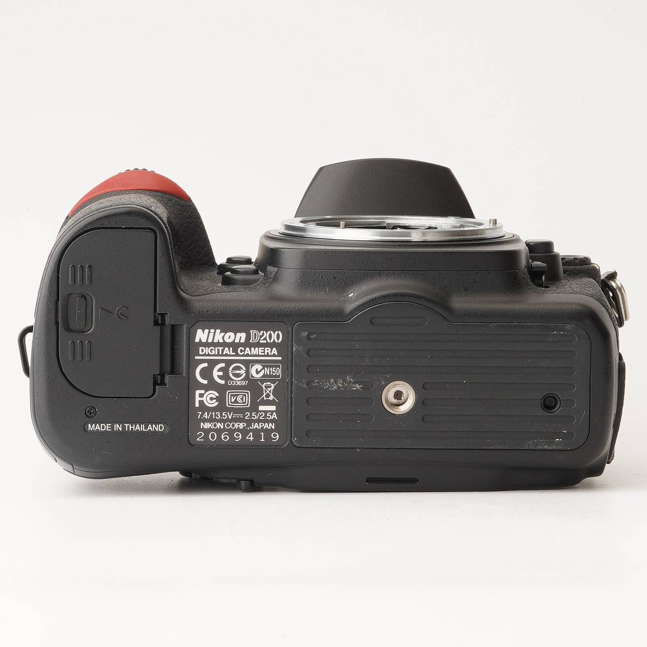 極美品｜Nikon D200｜ショット数45,918枚｜デジタル｜M054 極美品｜Nikon D200｜ショット数45,918枚｜デジタル｜M054