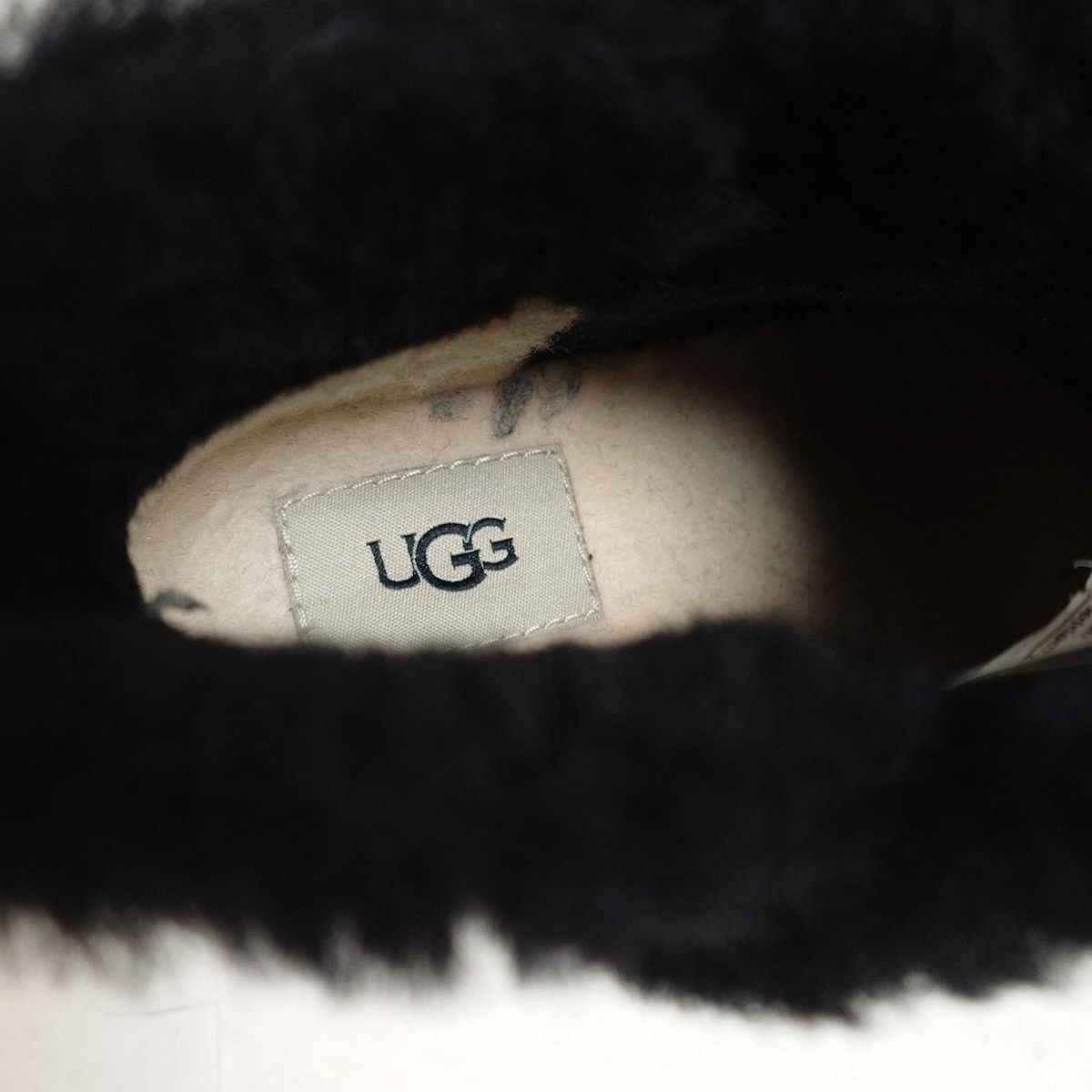 UGG アグ
