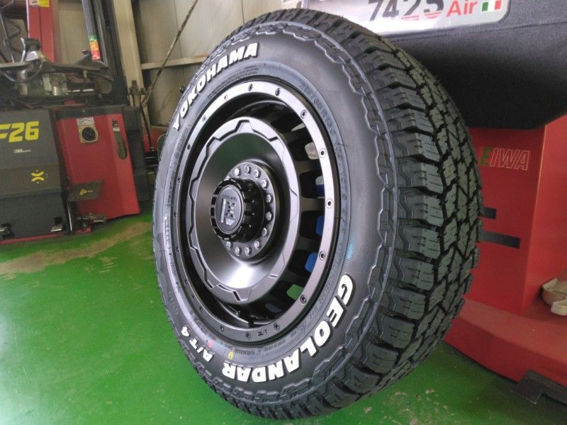 A|T4 215|65R16