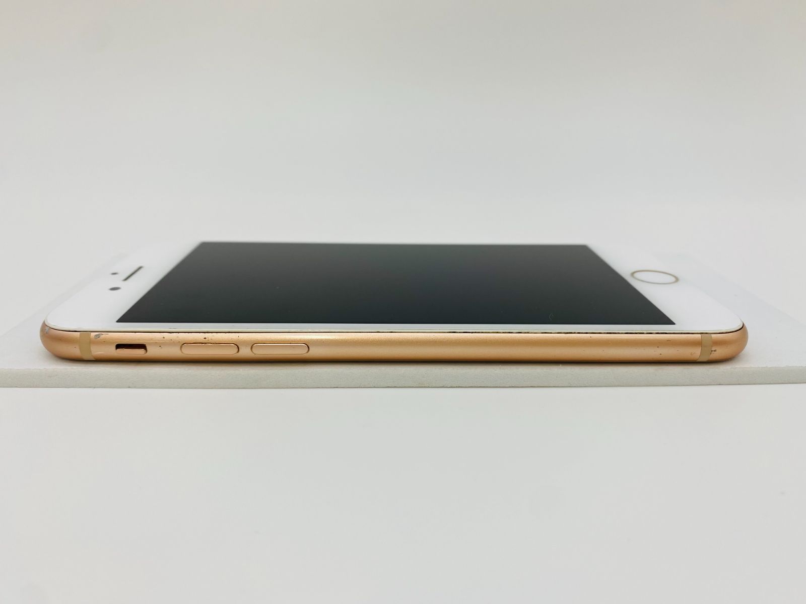 025 iPhone8 256GB ゴールド/シムフリー/大容量新品BT100% iPhone8 256GB ゴールド/シムフリー/大容量新品BT100% 025