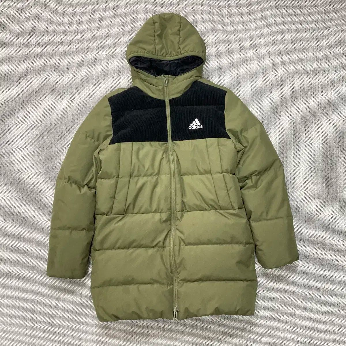 150 アディダス オリーブ ダウンジャケット ロング丈